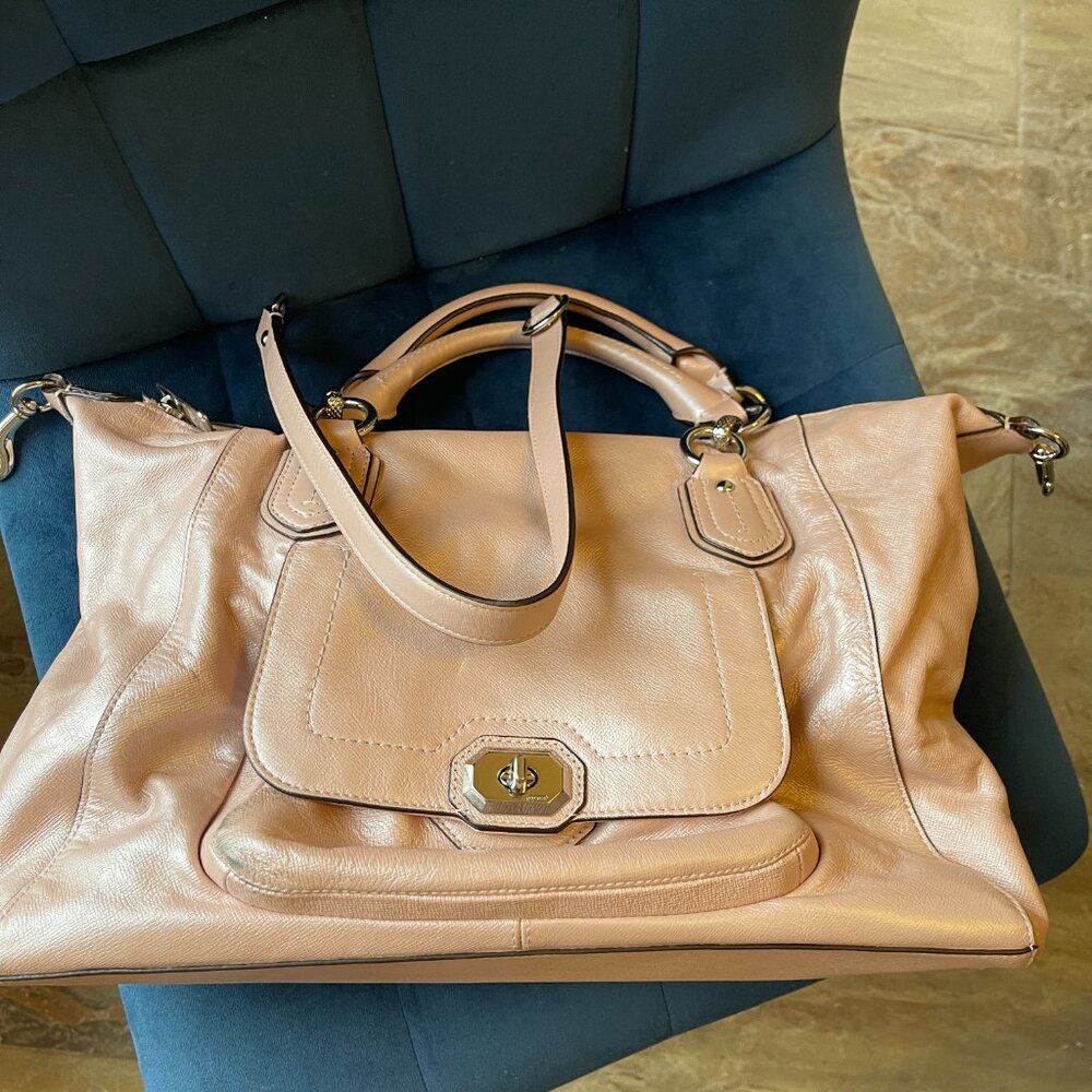 Coach Bag - Picture 2 of 4